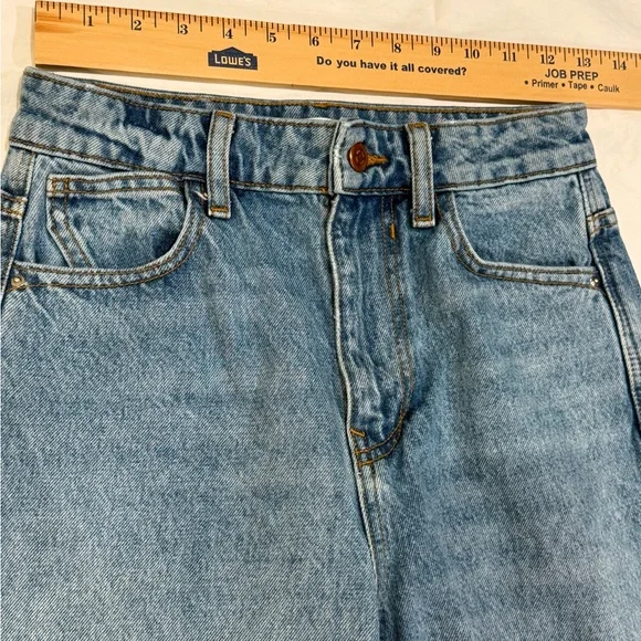 Zara High Rise Straight Leg Jeans Light Wash Size US 2 EUR 34 - Picture 4 of 10